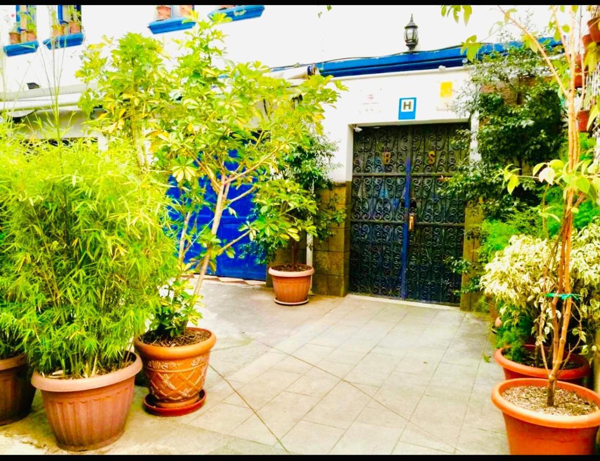 Hotel Cantuna Quito Esterno foto